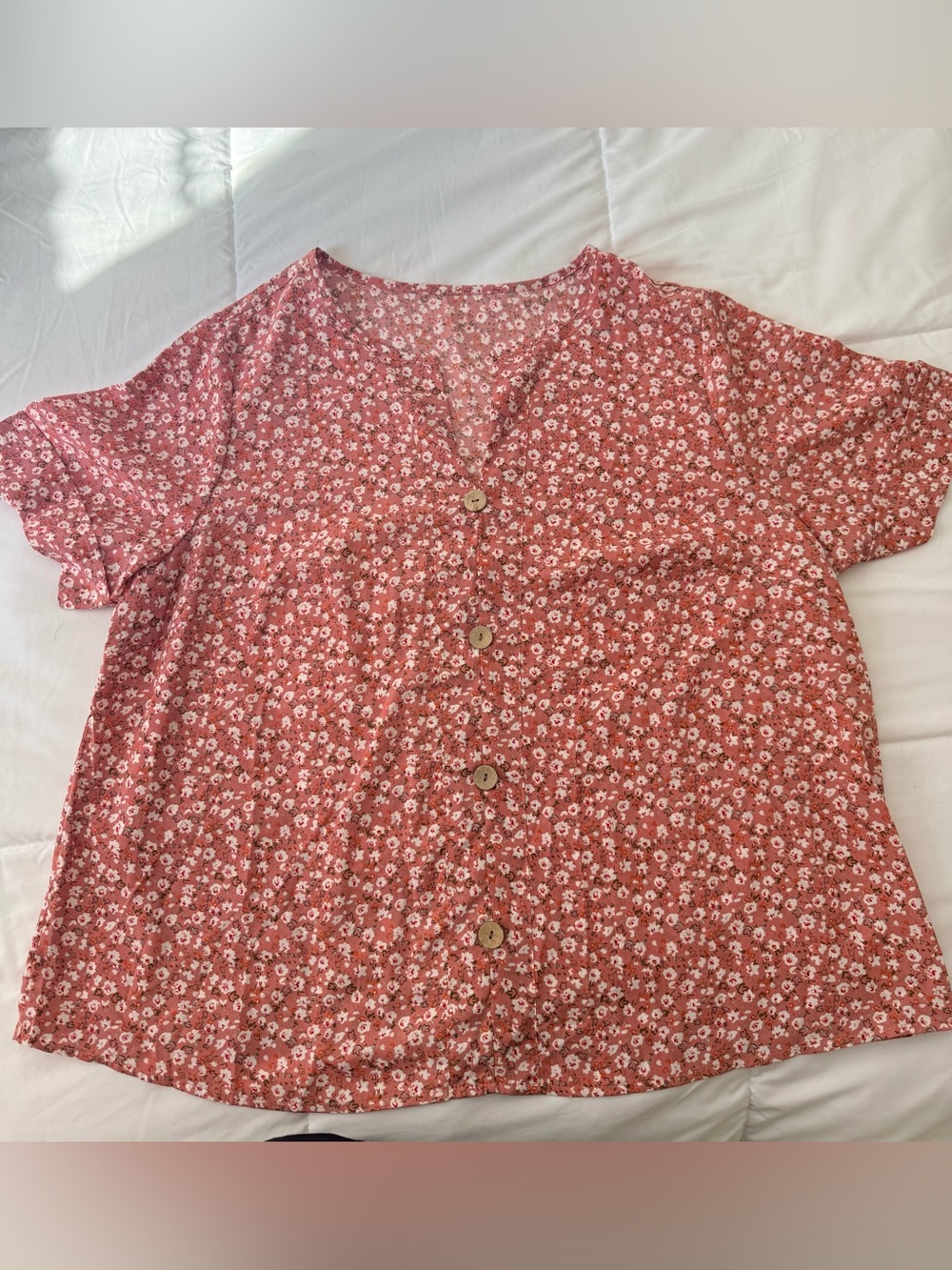 SHEIN Dusty Rose Floral Button-Front Short Sleeve Top